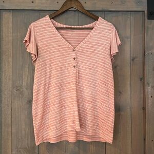 a.n.a. Brand Women’s thin sweater material short sleeve top size Large Petite